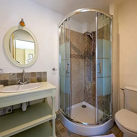 Отель Maison Augustine - 12 Personnes - Centre