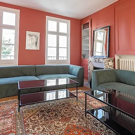 Отель Maison Augustine - 12 Personnes - Centre Онфлёр